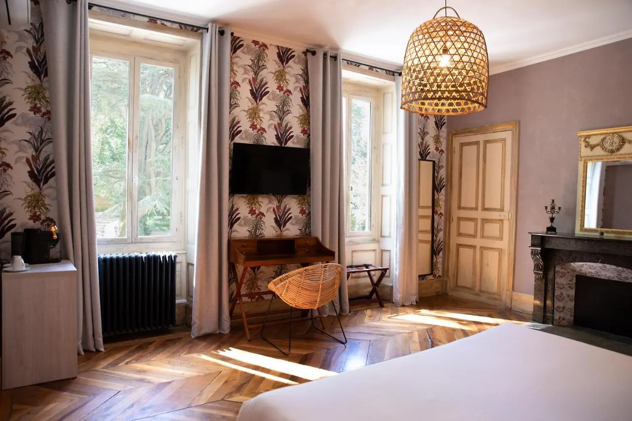 Manoir Le Roure Hotel Chateauneuf-du-Rhone France